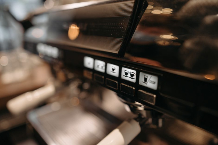 Кофемашина автоматическая DeLonghi