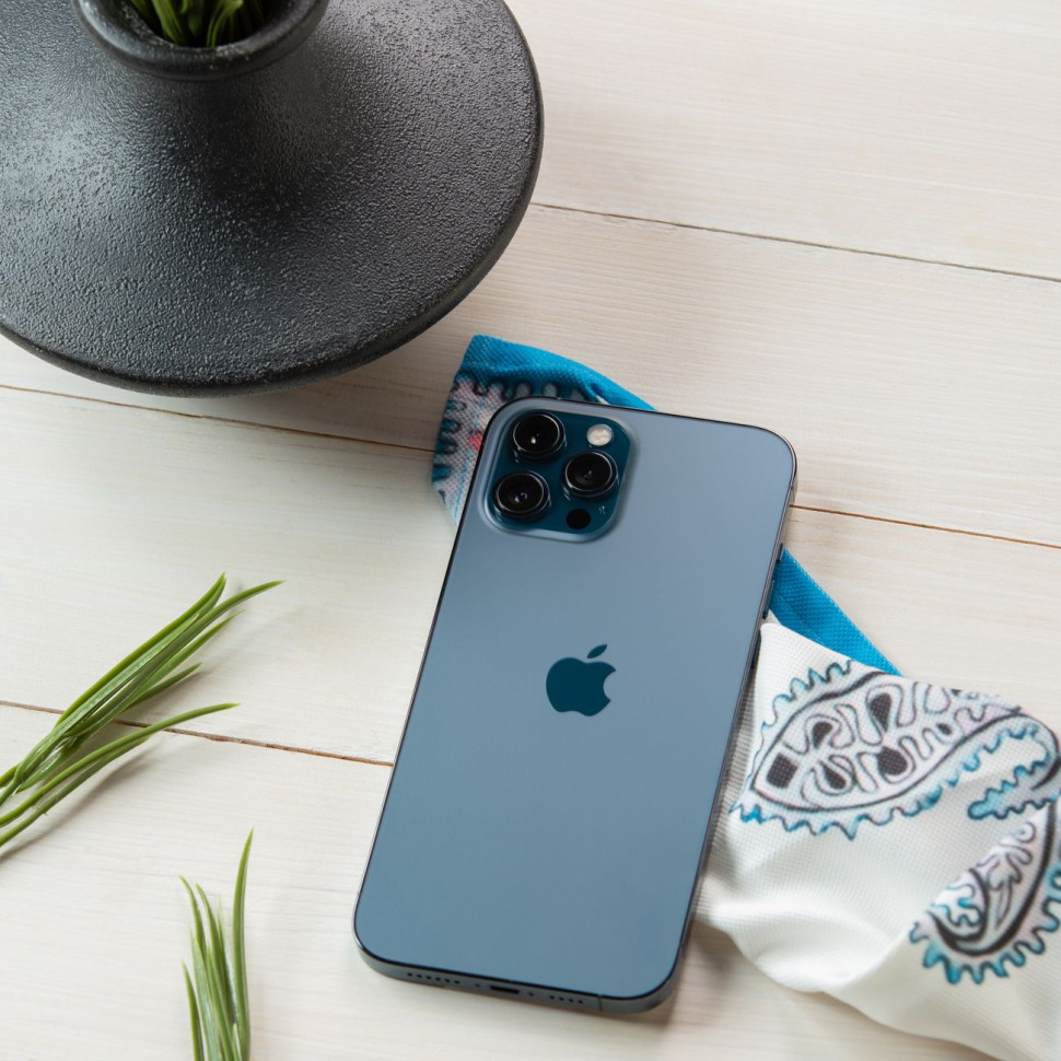 Смартфон Apple iPhone 15